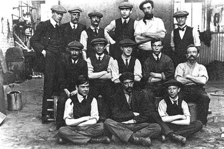 Barker Company Gun Lane Strood